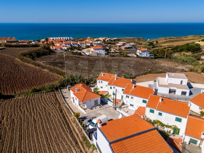 Moradia T4 para Venda em Lourinhã e Atalaia Foto 2