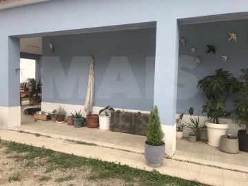 Moradia T4 para Venda em Branca