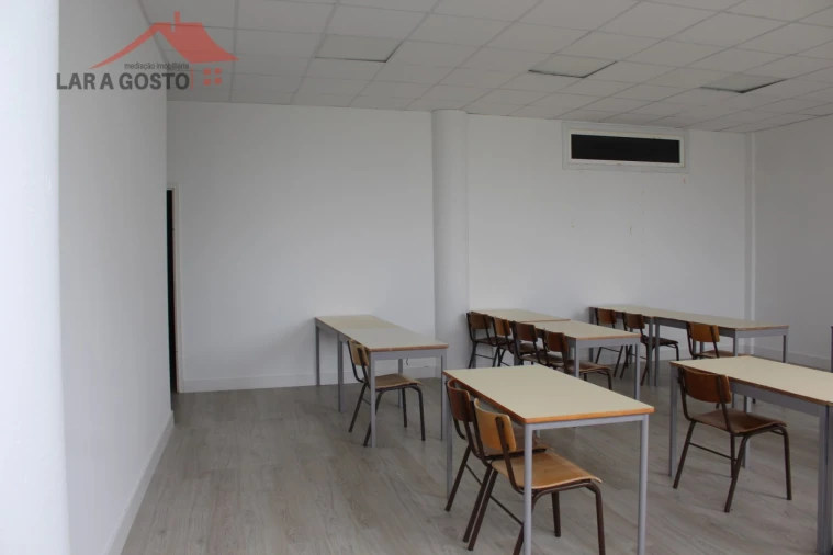 Loja para Arrendamento em Macedo de Cavaleiros Foto 14