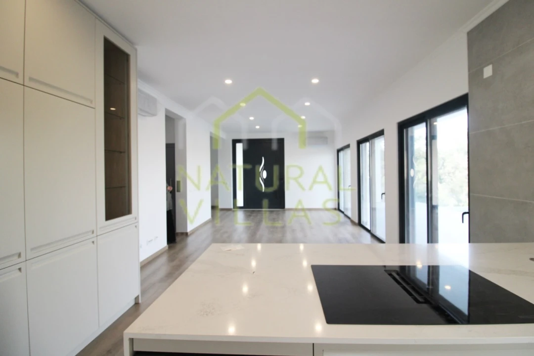 Moradia T5 para Venda em São Brás de Alportel Foto 3
