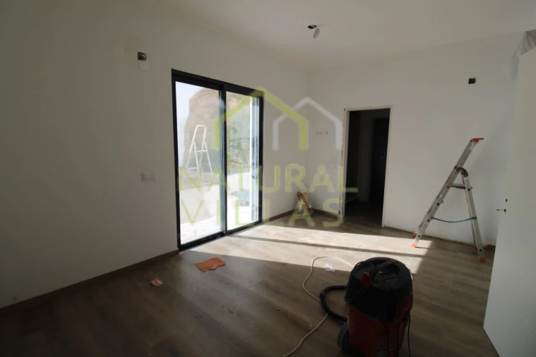 Moradia T5 para Venda em São Brás de Alportel Foto 12