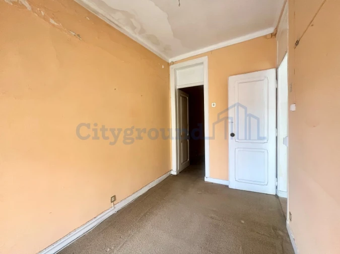 Apartamento T2 para Venda em Arroios Foto 9