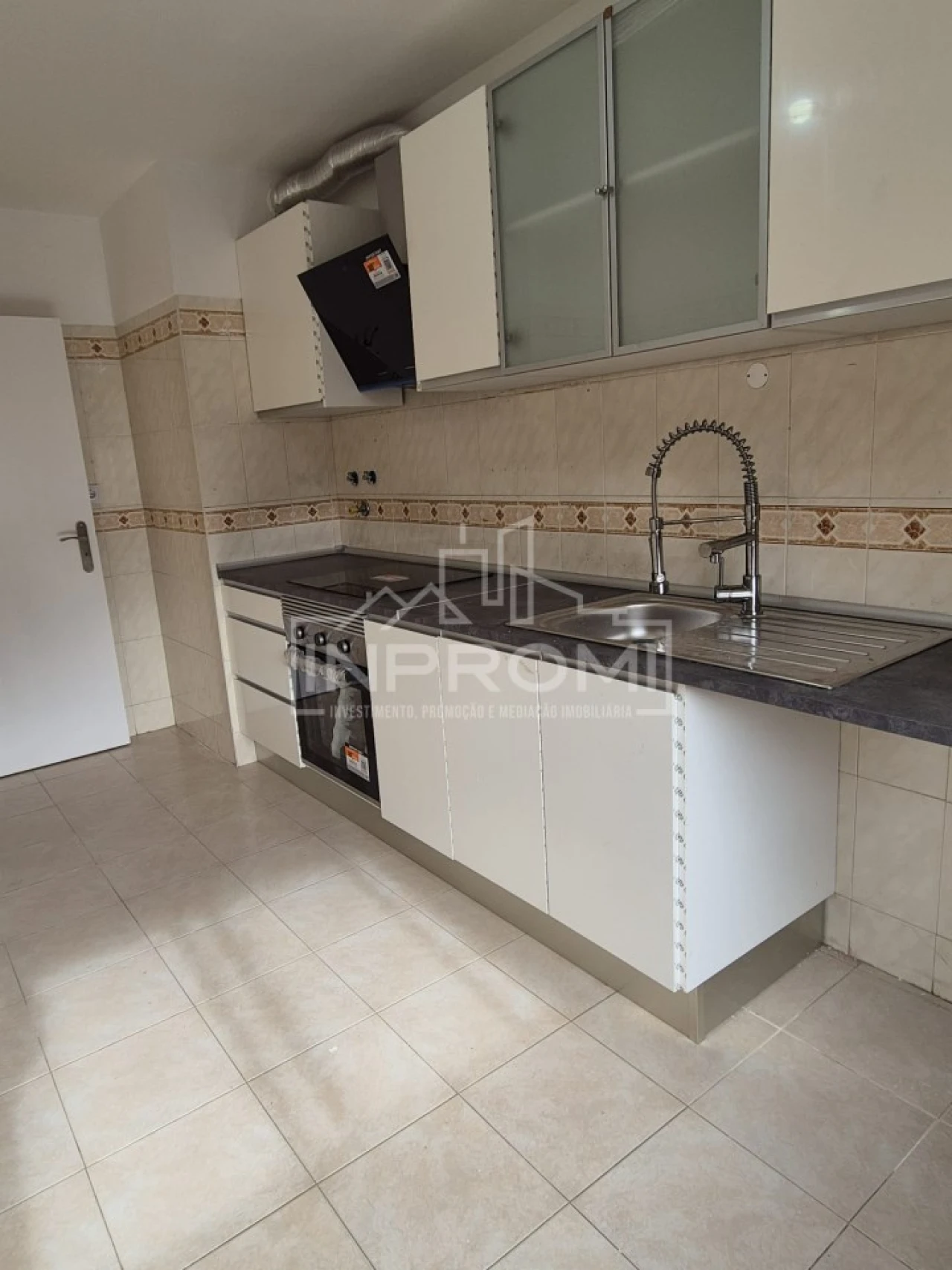 Apartamento para Venda em Algueirão-Mem Martins Foto 13