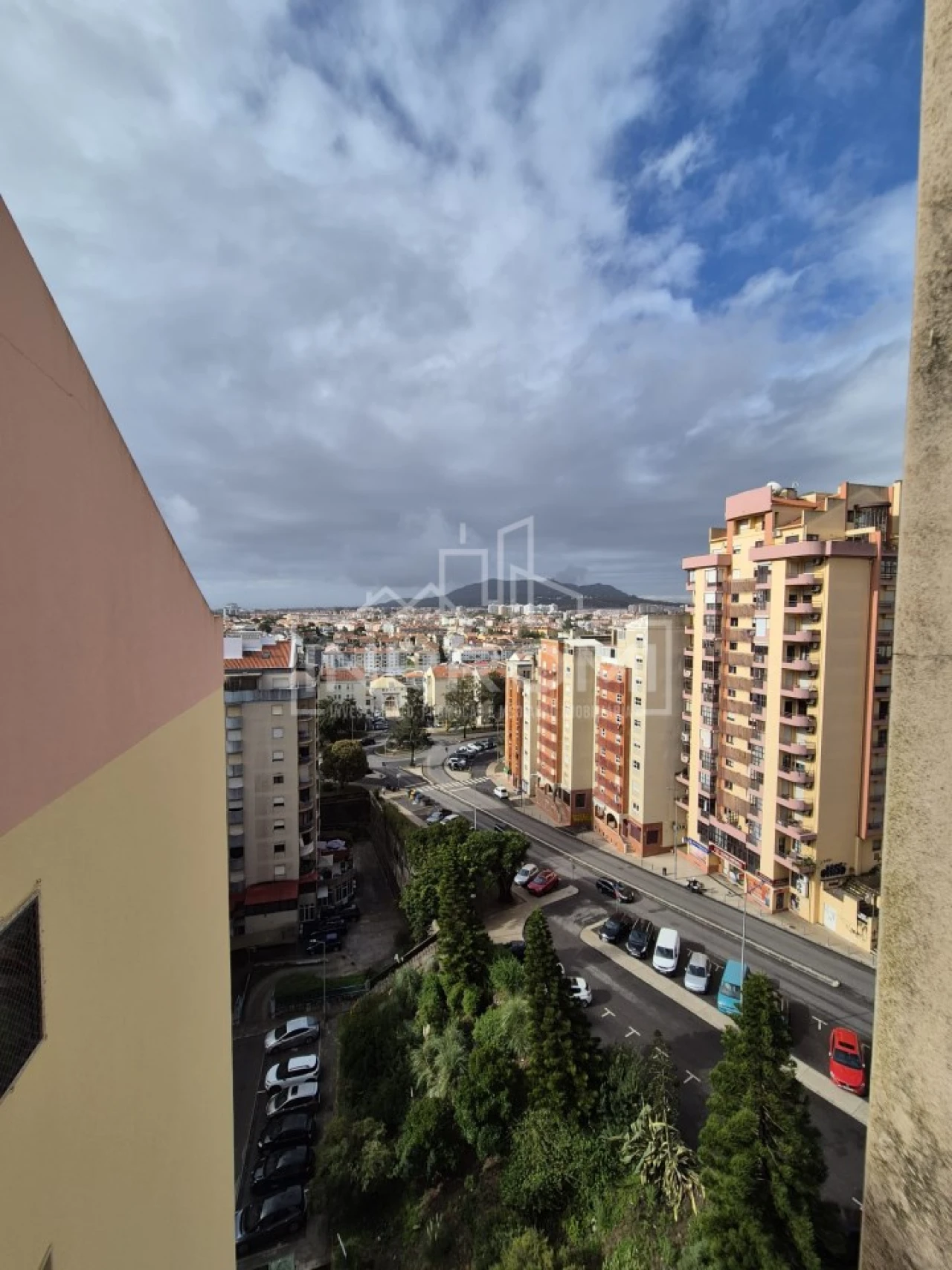 Apartamento para Venda em Algueirão-Mem Martins Foto 27