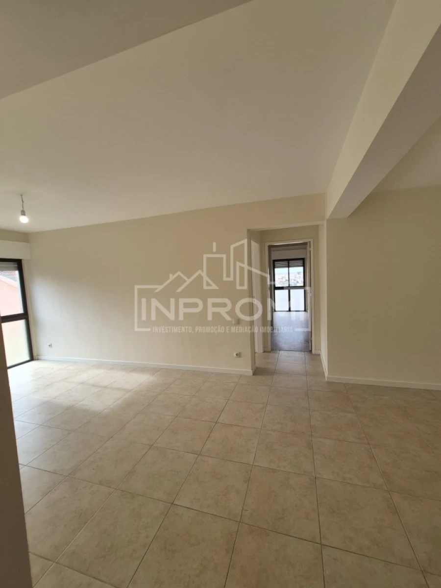 Apartamento para Venda em Algueirão-Mem Martins Foto 5