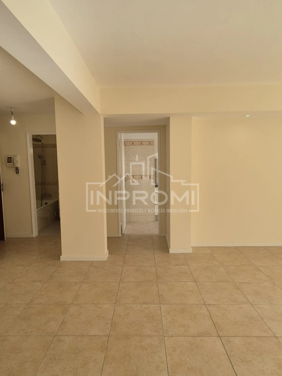 Apartamento para Venda em Algueirão-Mem Martins Foto 7