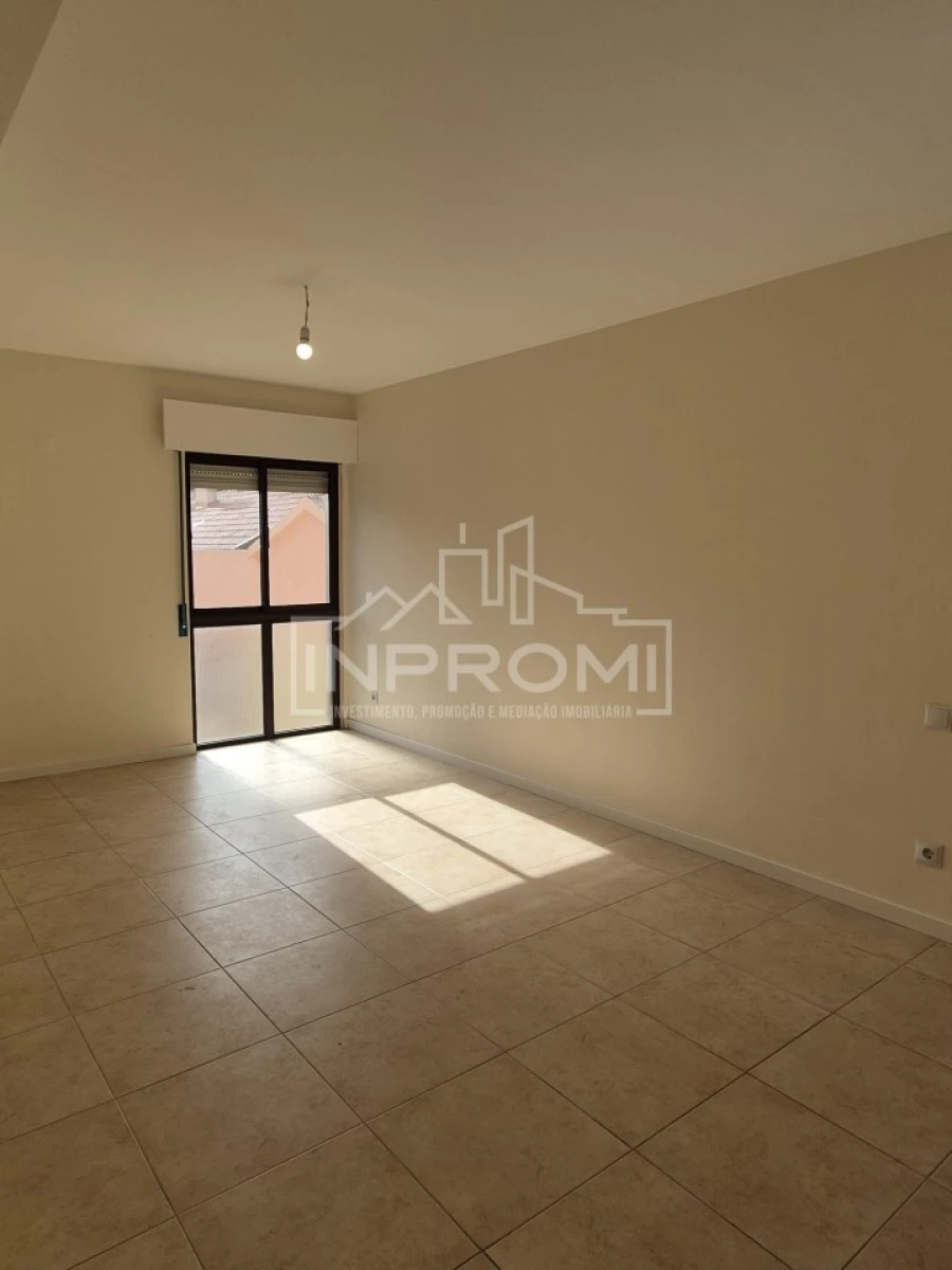 Apartamento para Venda em Algueirão-Mem Martins Foto 18