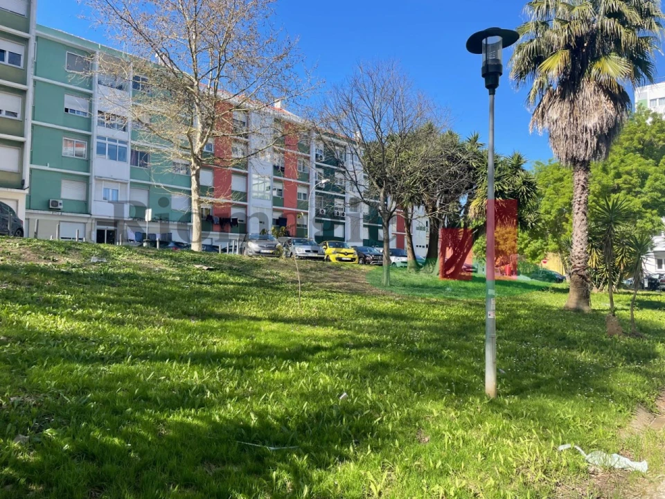 Apartamento T2 para Venda em Benfica Foto 16