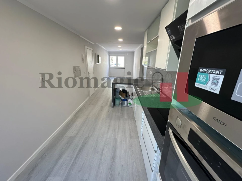 Apartamento T2 para Venda em Benfica Foto 11