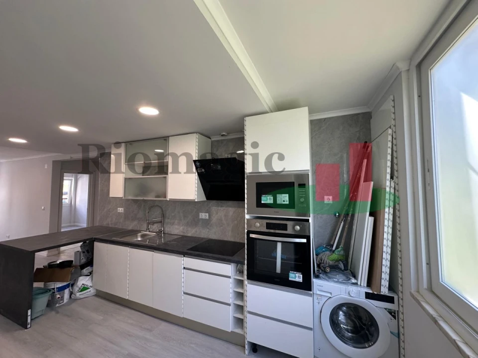 Apartamento T2 para Venda em Benfica Foto 13