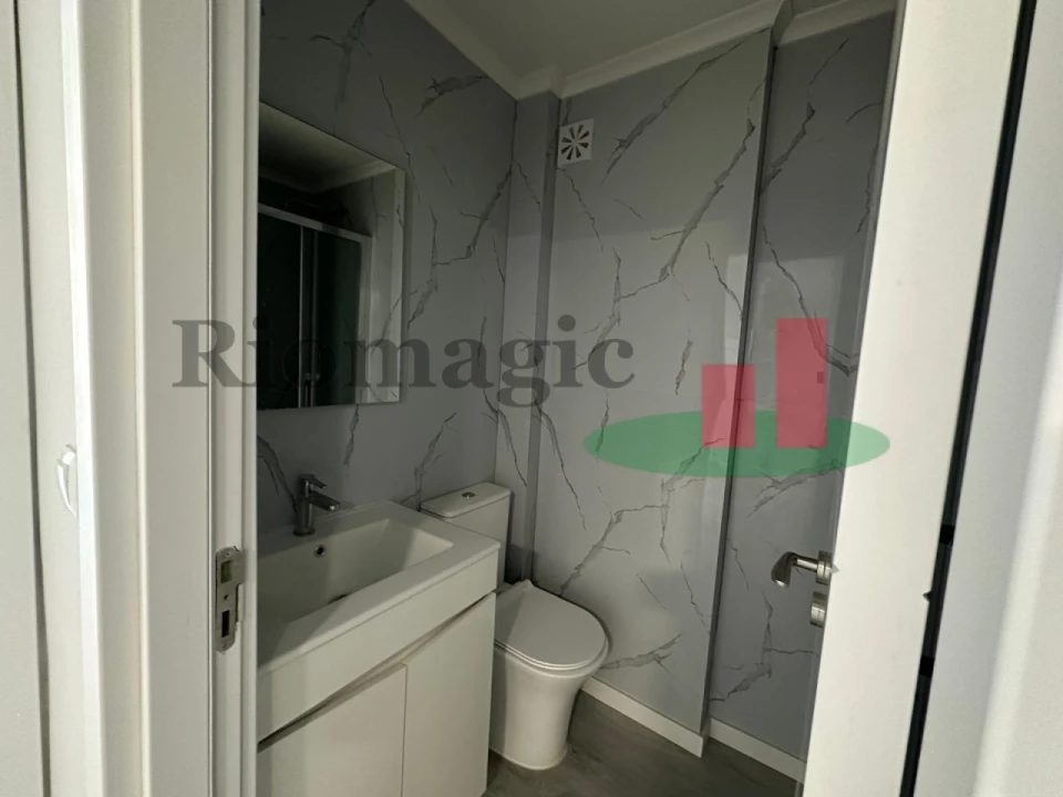 Apartamento T2 para Venda em Benfica Foto 14