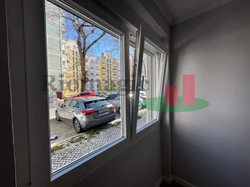 Apartamento T2 para Venda em Benfica