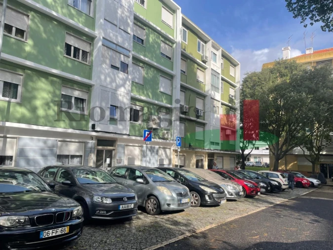 Apartamento T2 para Venda em Benfica Foto 18