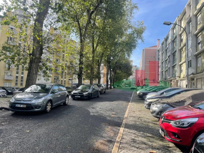 Apartamento T2 para Venda em Benfica Foto 17