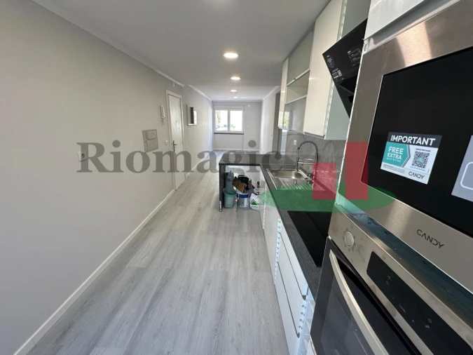 Apartamento T2 para Venda em Benfica Foto 11