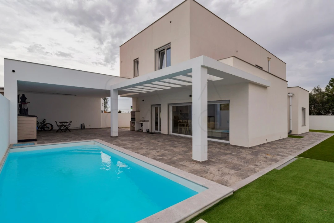 Moradia T4 para Venda em Palmela Foto 1