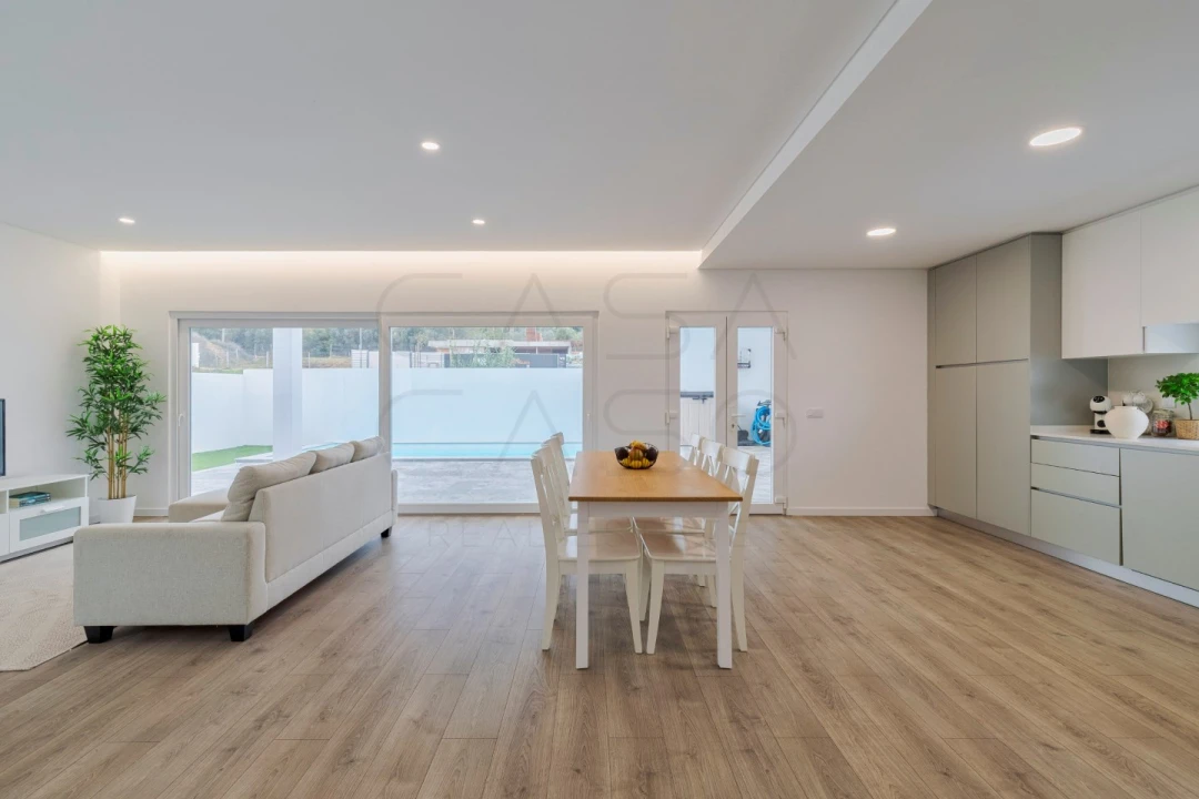 Moradia T4 para Venda em Palmela Foto 5