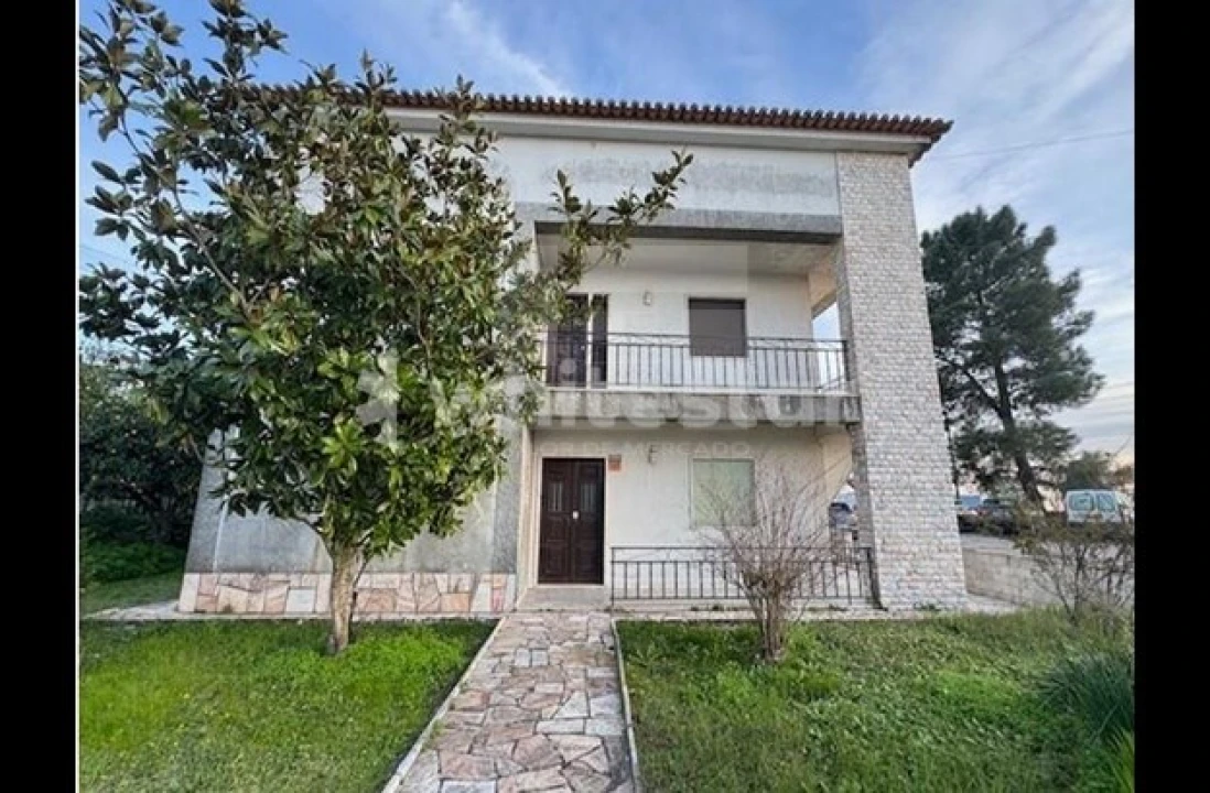 Moradia T4 para Venda em Estremoz (Santa Maria e Santo André) Foto 1