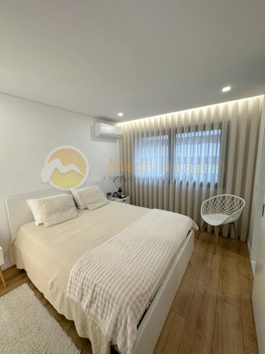 Apartamento T2 para Venda em Nogueiró e Tenões Foto 9