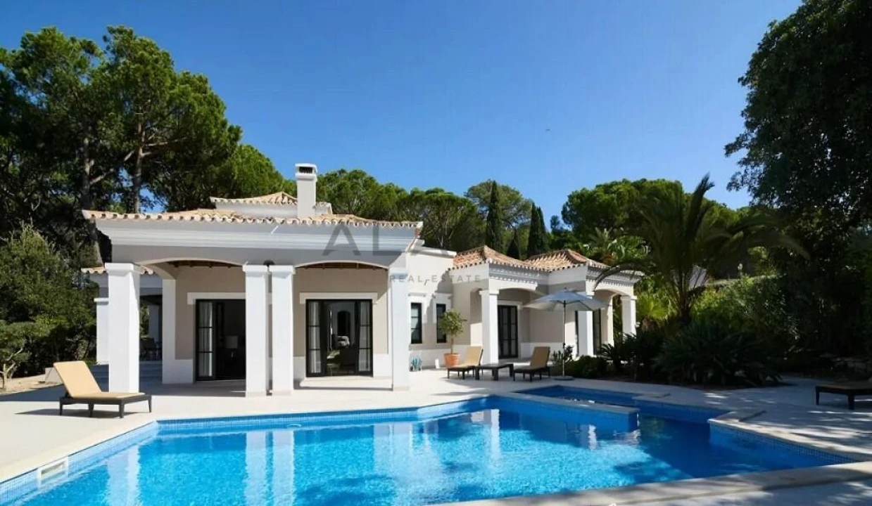 Moradia T5 para Venda em Almancil Foto 4