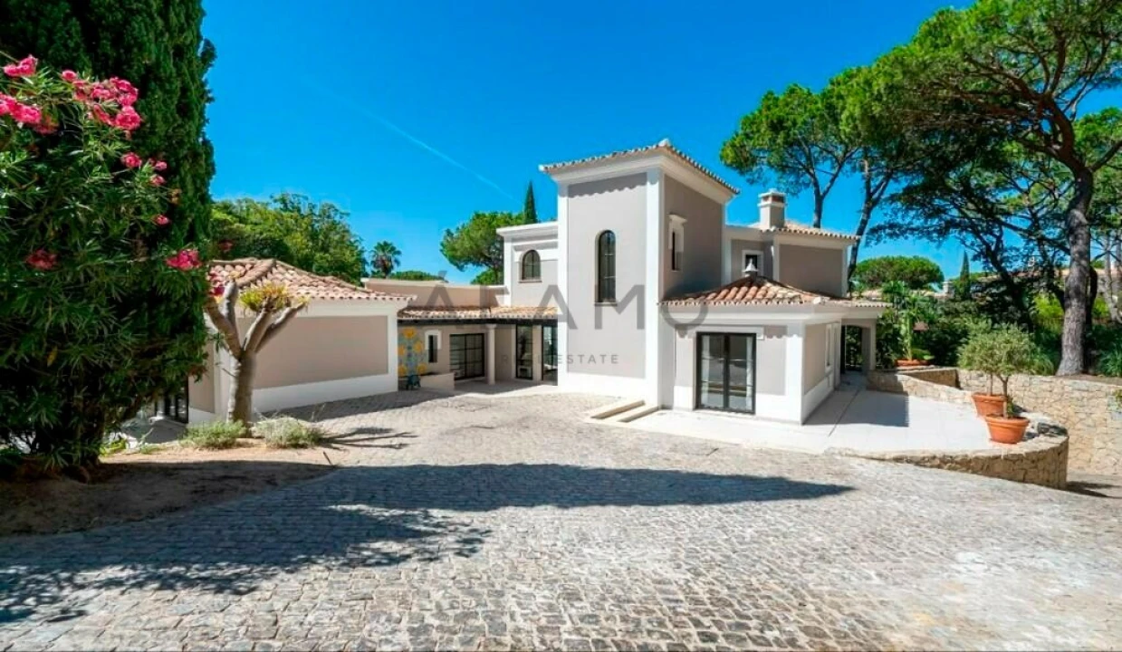 Moradia T5 para Venda em Almancil Foto 22