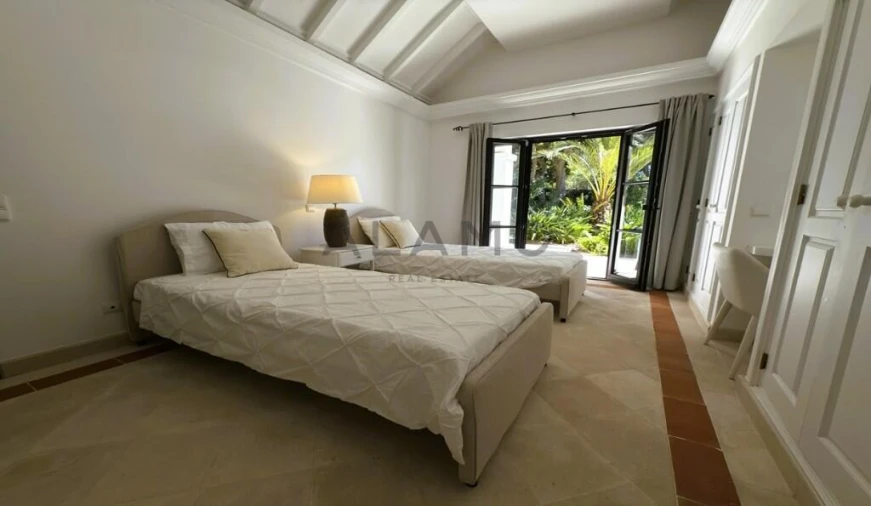 Moradia T5 para Venda em Almancil Foto 10