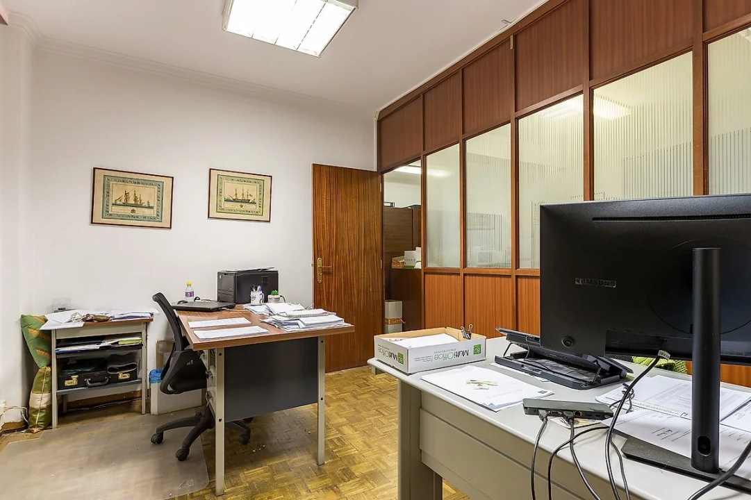 Escritório para Venda em Pontinha e Famões Foto 6