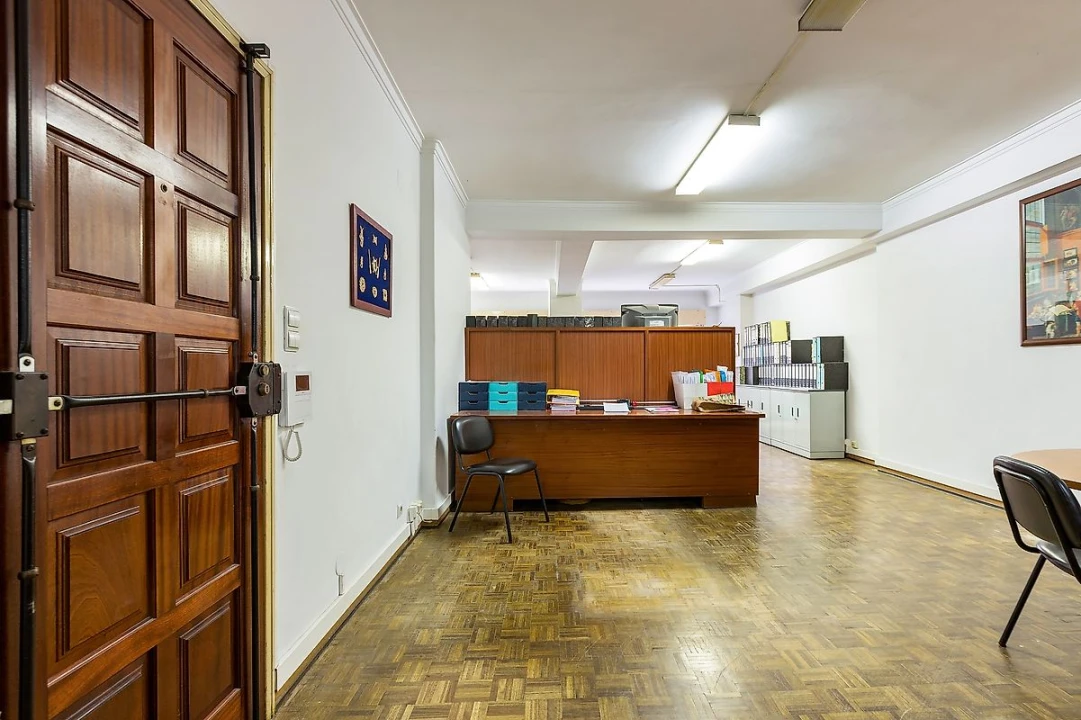 Escritório para Venda em Pontinha e Famões Foto 11