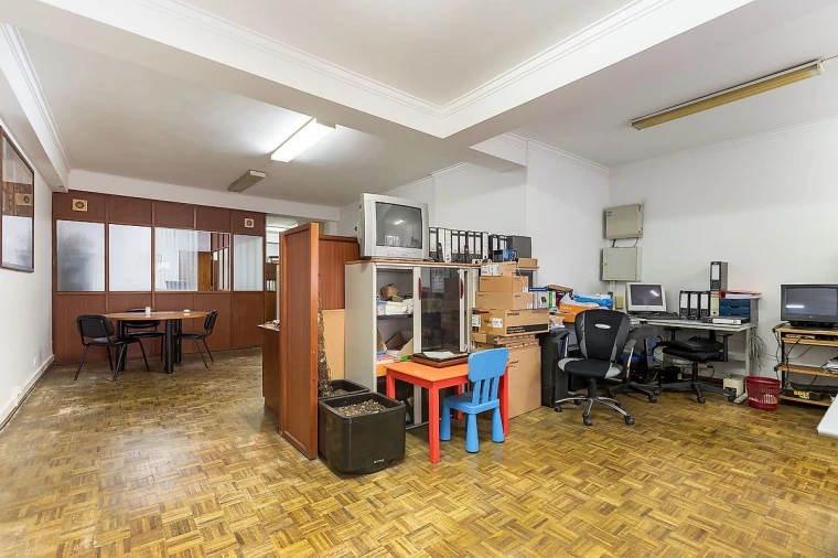 Escritório para Venda em Pontinha e Famões Foto 13