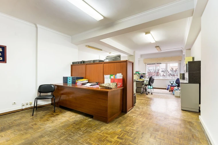 Escritório para Venda em Pontinha e Famões Foto 5