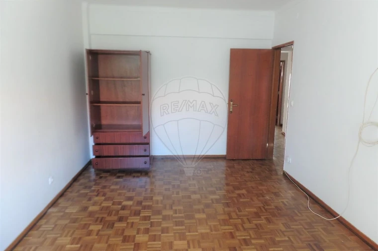 Apartamento T3 para Venda em Vila Franca de Xira Foto 10
