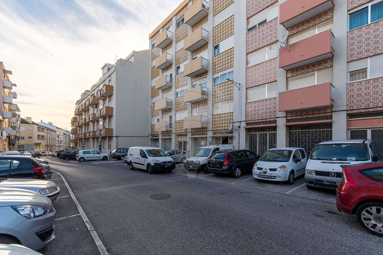 Apartamento T3 para Venda em Vila Franca de Xira Foto 28