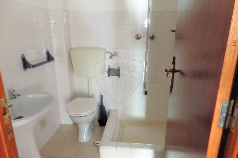 Apartamento T3 para Venda em Vila Franca de Xira Foto 5