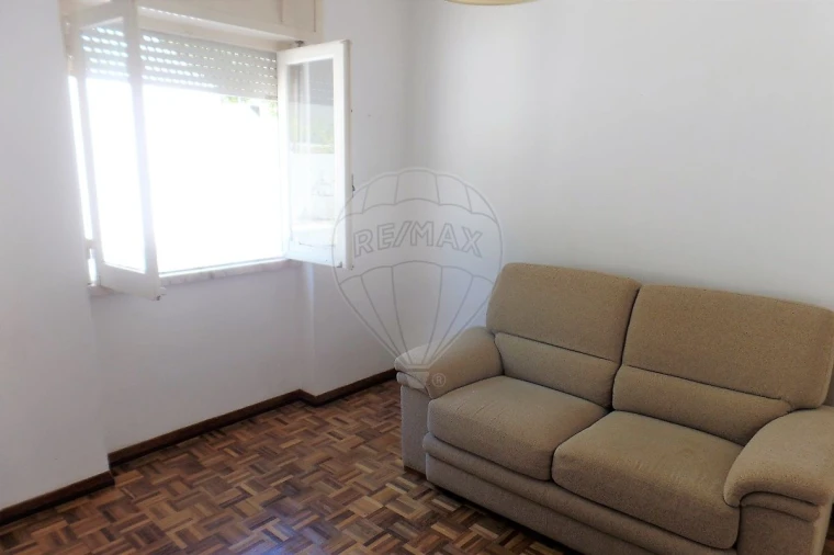 Apartamento T3 para Venda em Vila Franca de Xira Foto 3