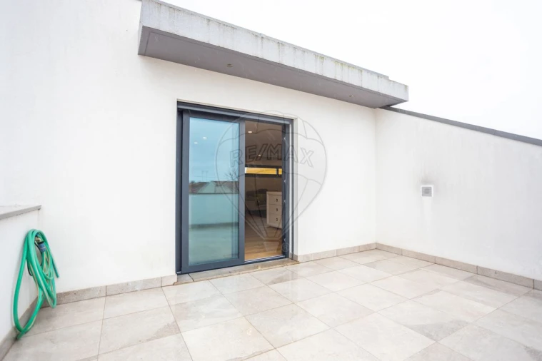 Moradia T4 para Venda em Benavente Foto 39