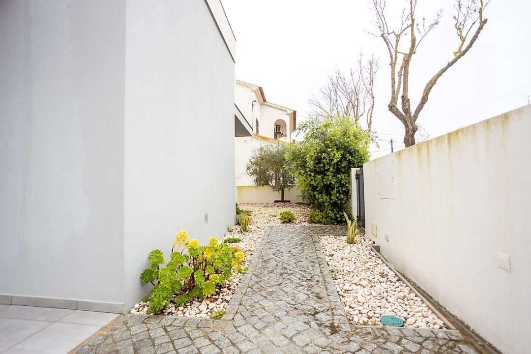 Moradia T4 para Venda em Benavente Foto 3