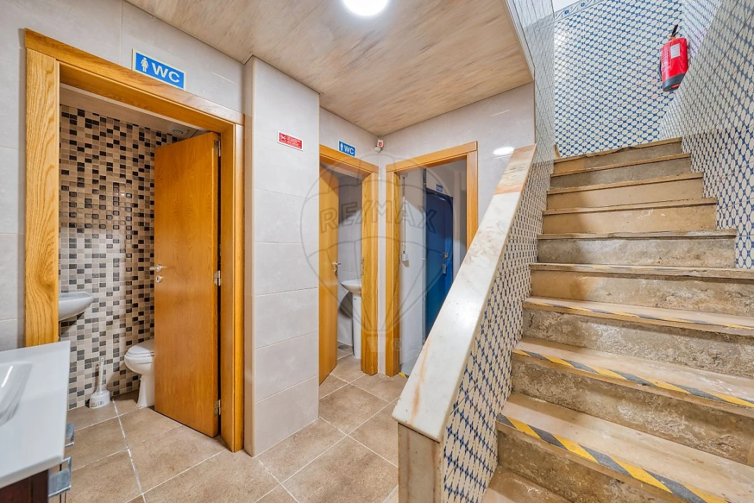 Loja para Venda em Cartaxo e Vale da Pinta Foto 17