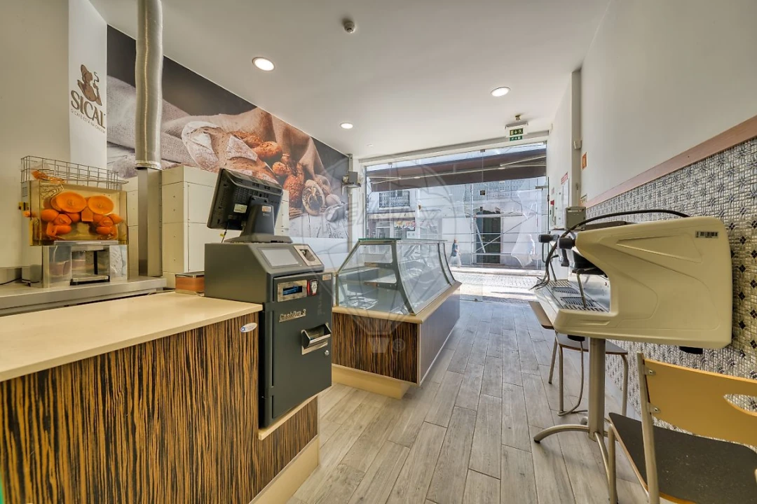 Loja para Venda em Cartaxo e Vale da Pinta Foto 1