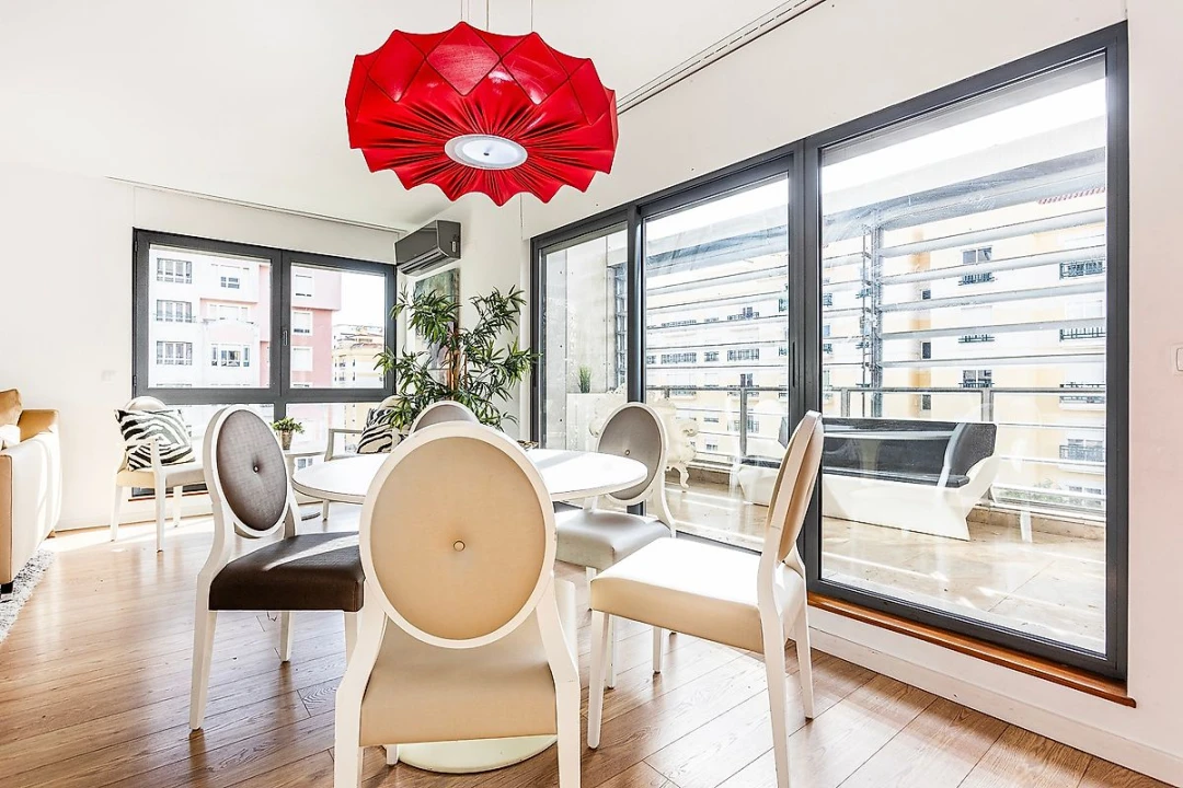 Apartamento T4 para Arrendamento em Lumiar Foto 7