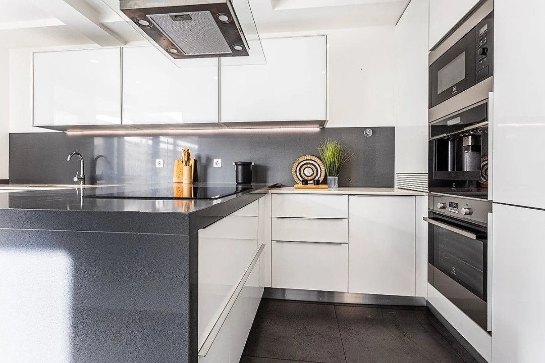 Apartamento T4 para Arrendamento em Lumiar Foto 14