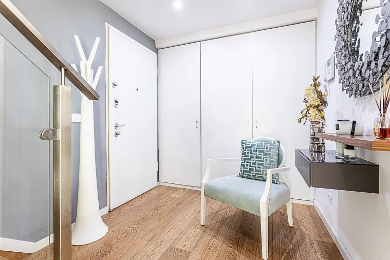 Apartamento T4 para Arrendamento em Lumiar Foto 2