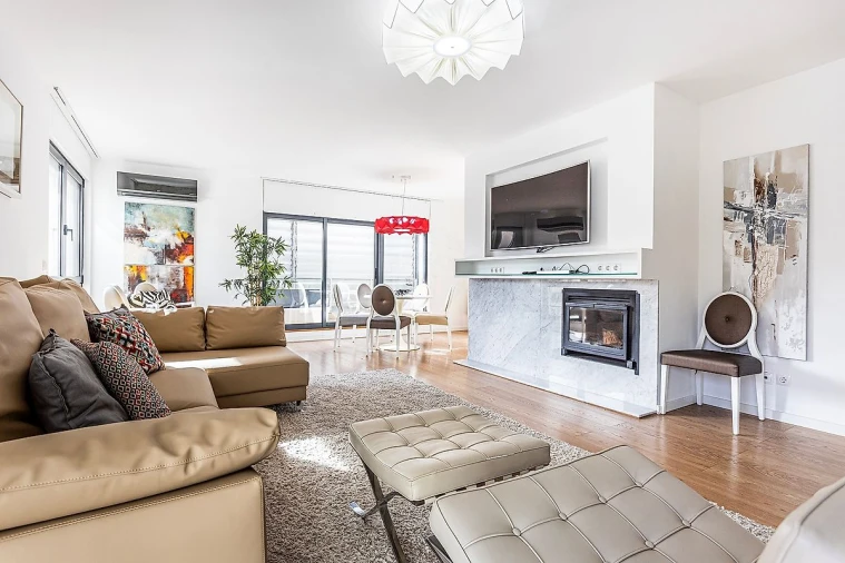 Apartamento T4 para Arrendamento em Lumiar Foto 4