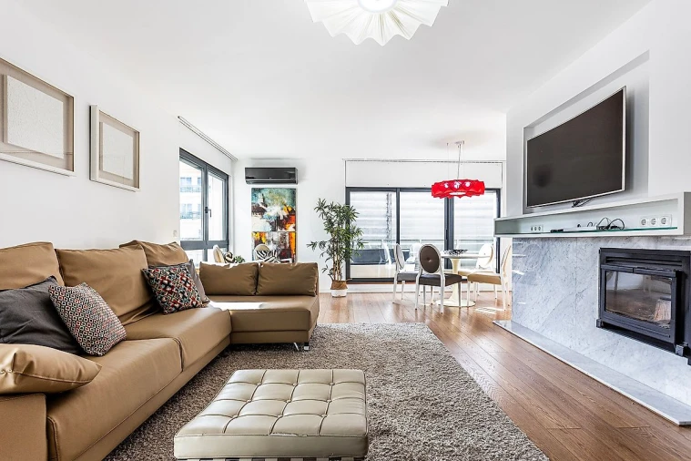 Apartamento T4 para Arrendamento em Lumiar Foto 3