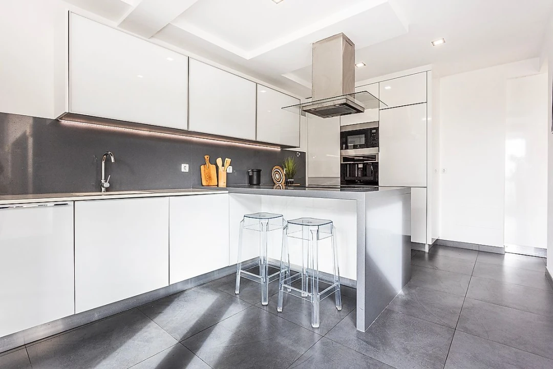 Apartamento T4 para Arrendamento em Lumiar Foto 15