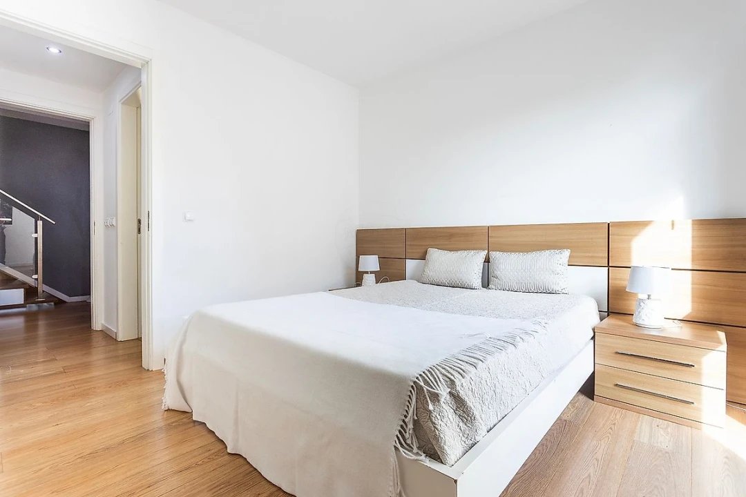 Apartamento T4 para Arrendamento em Lumiar Foto 21