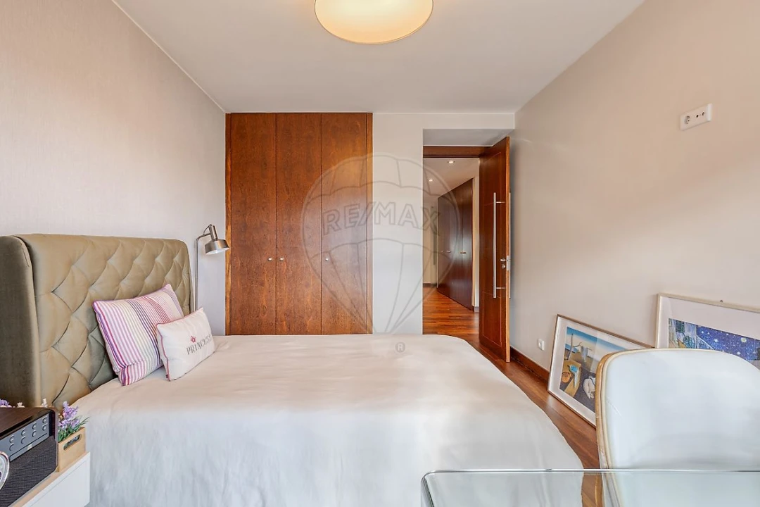 Apartamento T4 para Venda em Santa Marinha e São Pedro da Afurada Foto 38