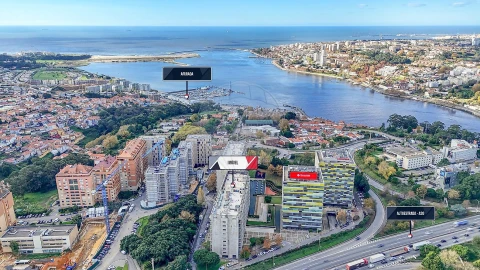 Apartamento T4 para Venda em Santa Marinha e São Pedro da Afurada