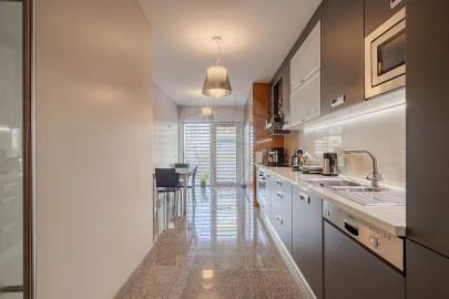 Apartamento T4 para Venda em Santa Marinha e São Pedro da Afurada