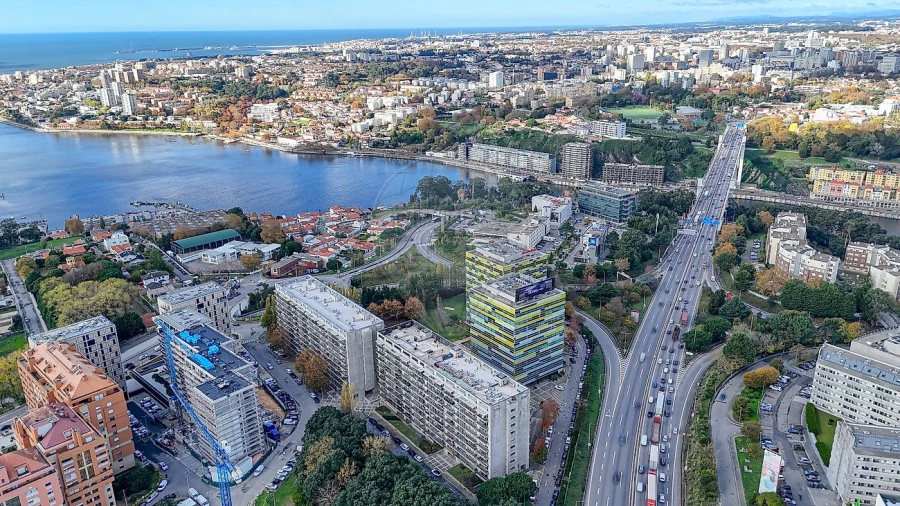 Apartamento T4 para Venda em Santa Marinha e São Pedro da Afurada Foto 43