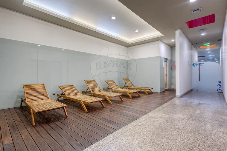Apartamento T4 para Venda em Santa Marinha e São Pedro da Afurada Foto 6